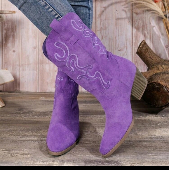 NEW WOMENS PURPLE💜 EMBROIDERED WEDGE SLIP-ON BOOTS - Picture 3 of 10